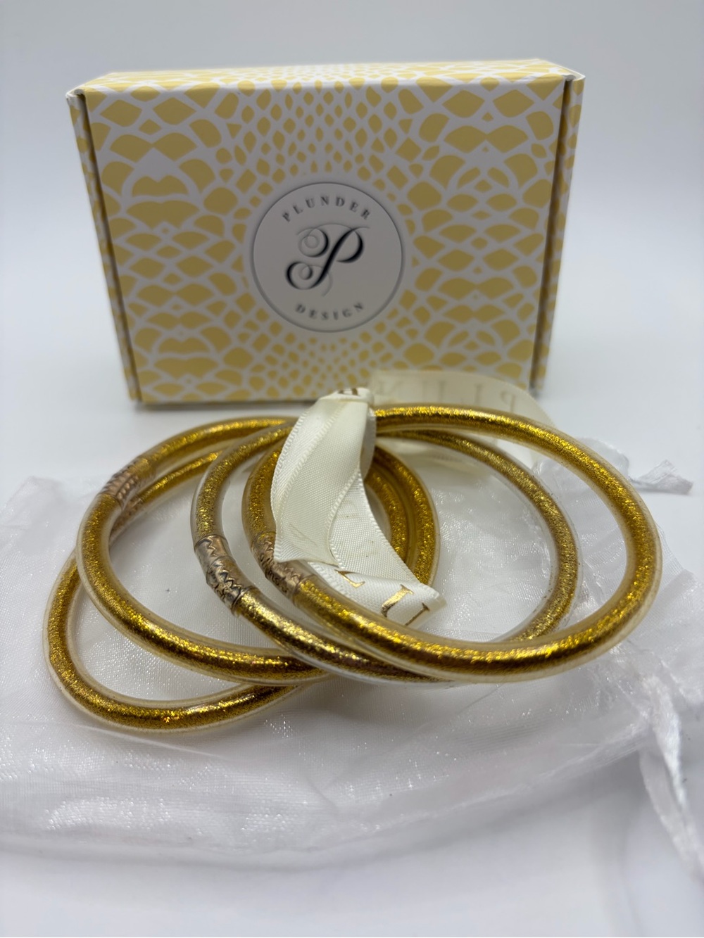 Plunder Gold Bangle Bracelet Set